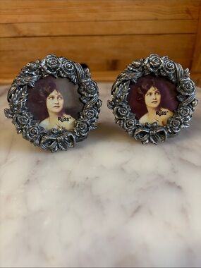 Vintage Mini Russ Silver-Tone Floral Frames 2.5 inches